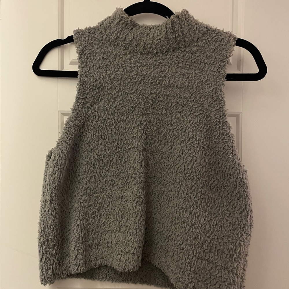 Gray cropped sweater
